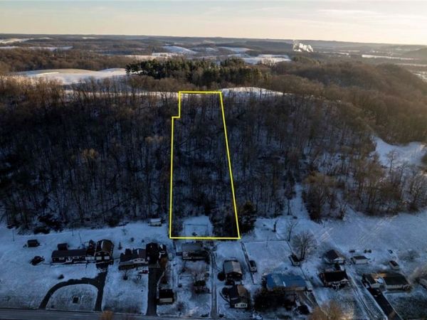 1425 Cassingham Hollow Drive, Coshocton, OH 43812