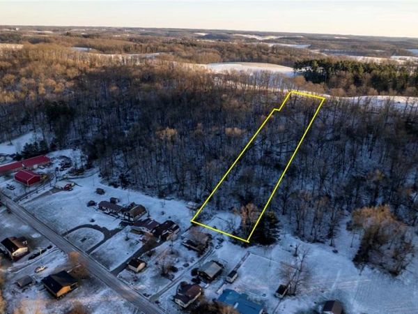 1425 Cassingham Hollow Drive, Coshocton, OH 43812