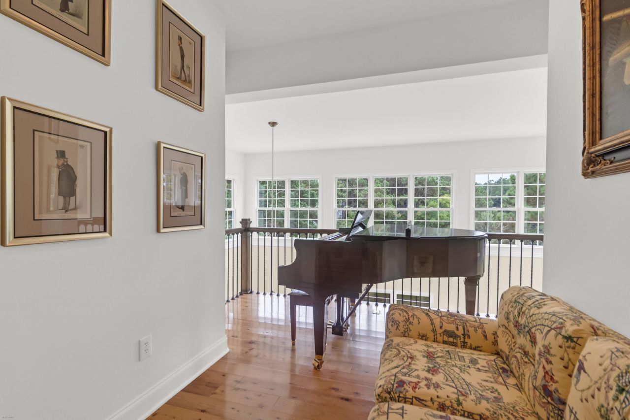 1173 Sea Eagle Watch Photo 14