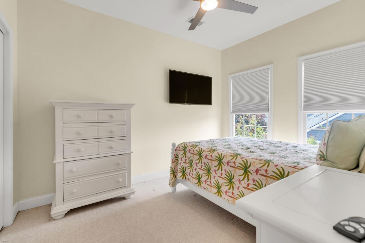 1173 Sea Eagle Watch Photo 19