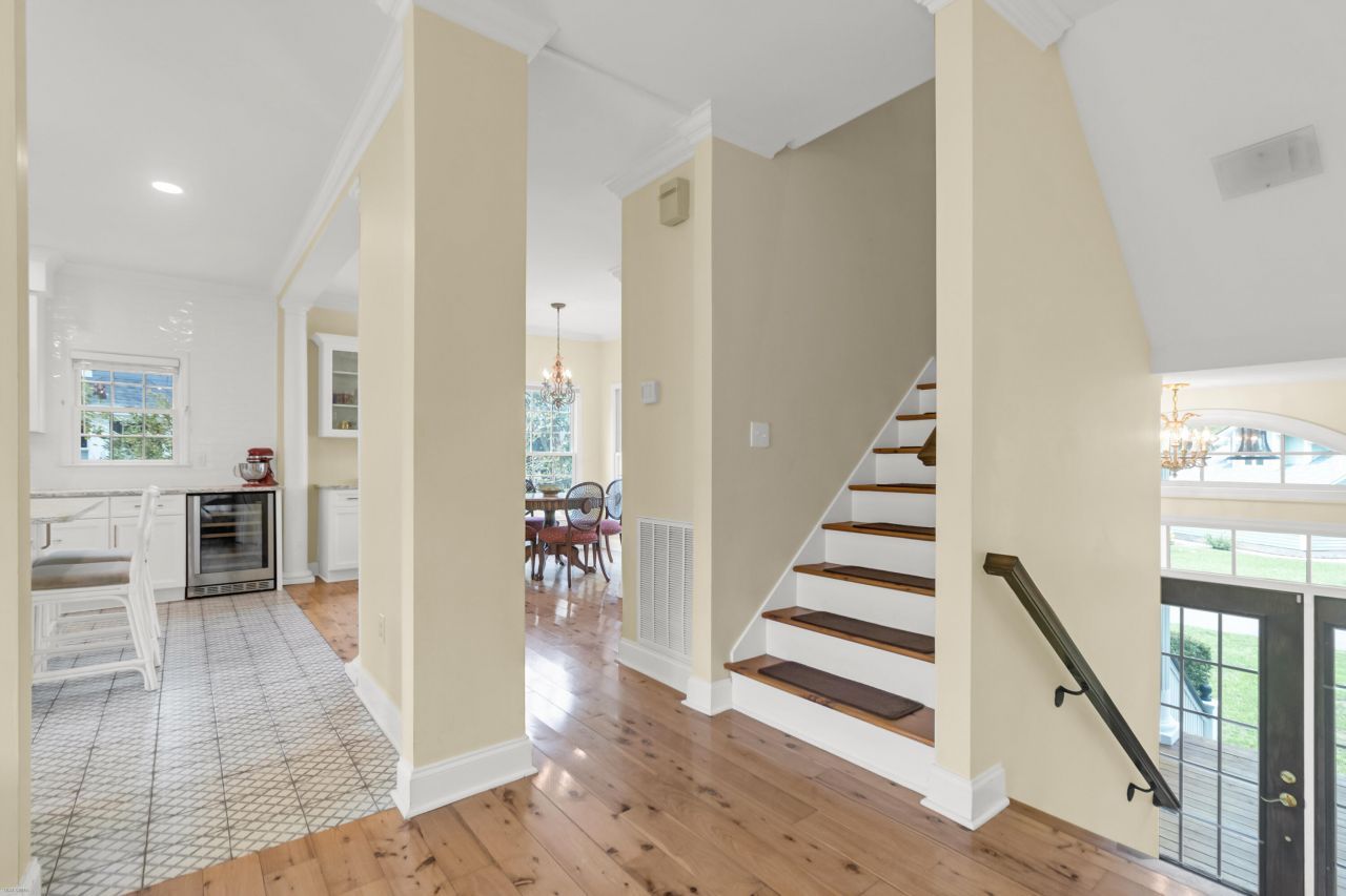 1173 Sea Eagle Watch Photo 9