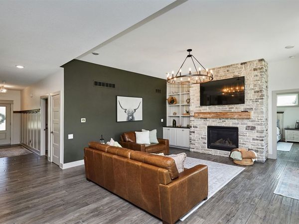 10792 NW 111th Avenue, Granger, IA 50109