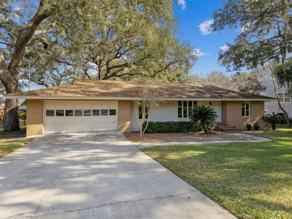 2020 HIGHLAND Drive , Fernandina Beach, FL 32034