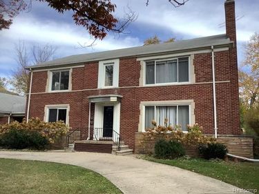 734 Harcourt Road, Grosse Pointe, MI 48230