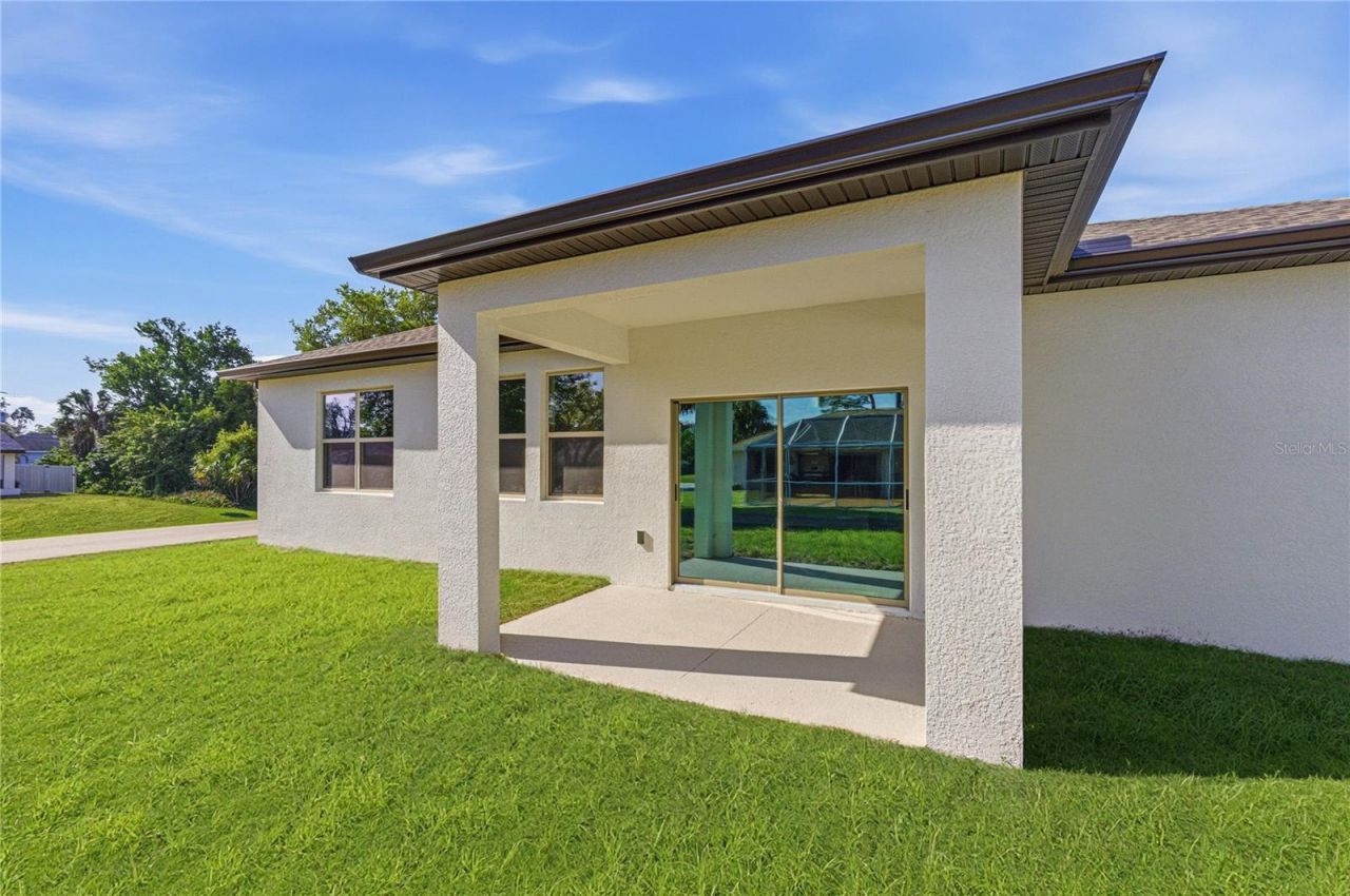 2302 N Mindlin Lane, North Port, FL 34286 Photo