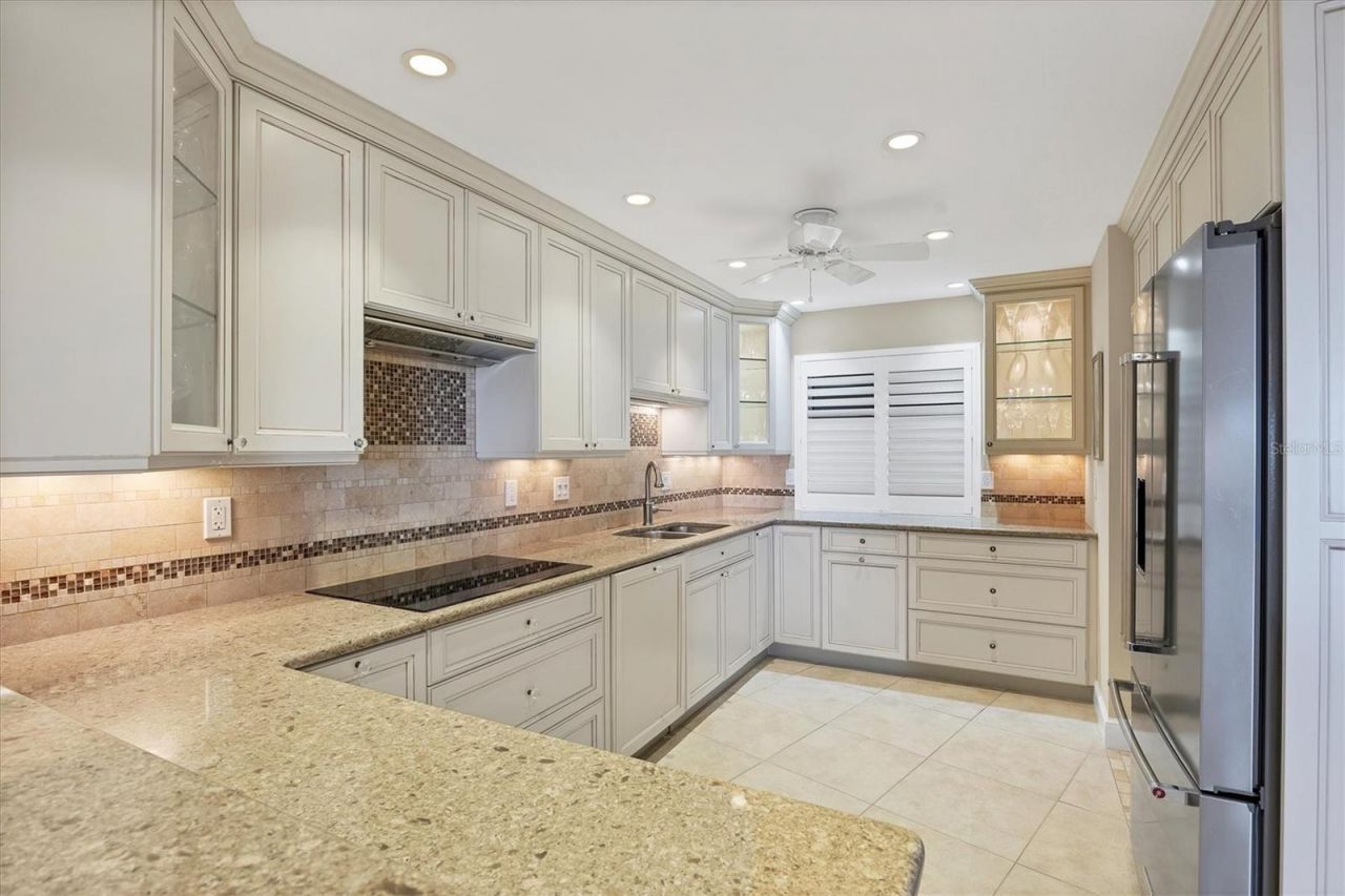 4805 Gulf Of Mexico Drive, Unit 103, Longboat Key, FL 34228 Photo