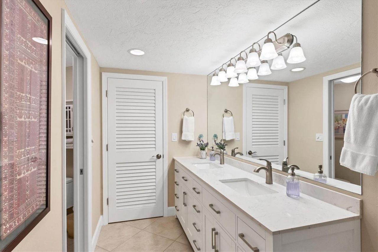 4805 Gulf Of Mexico Drive, Unit 103, Longboat Key, FL 34228 Photo