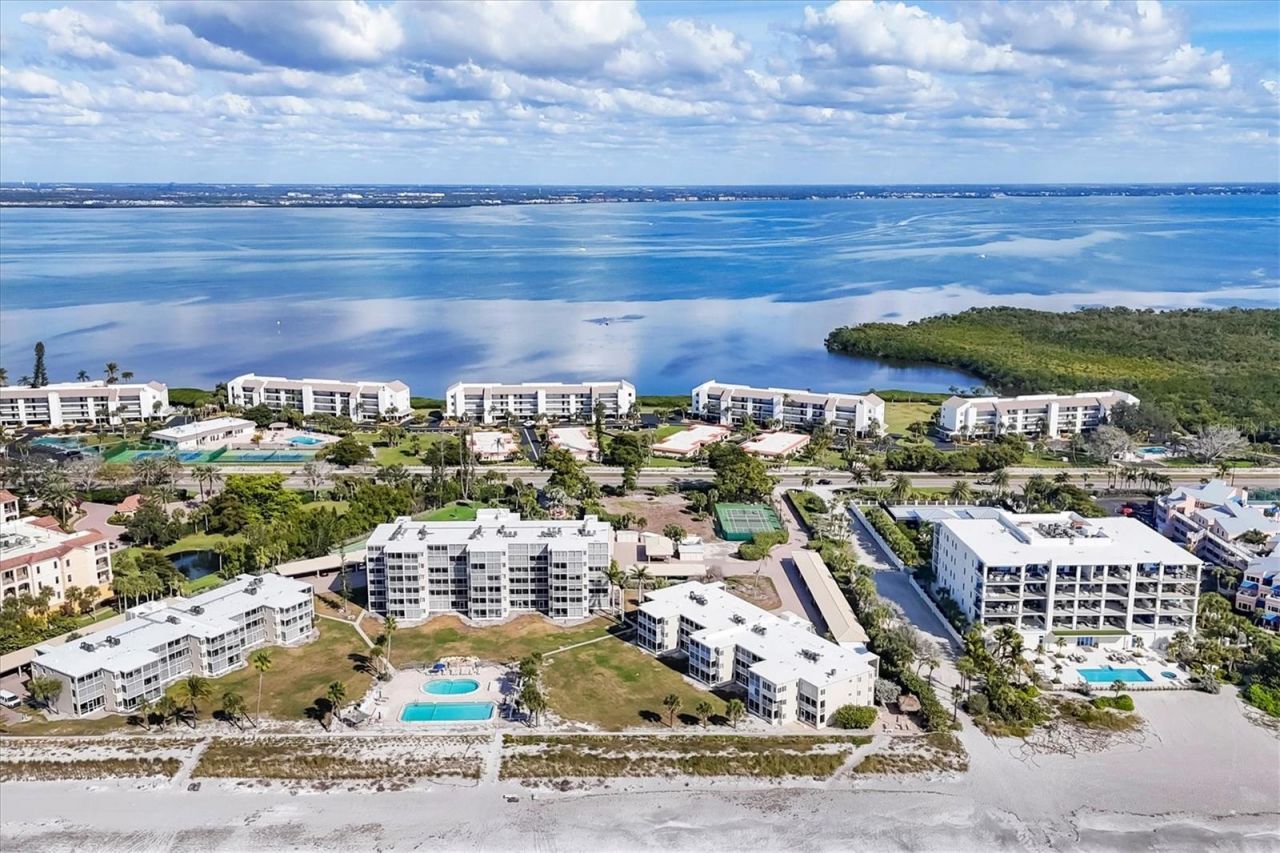 4805 Gulf Of Mexico Drive, Unit 103, Longboat Key, FL 34228 Photo