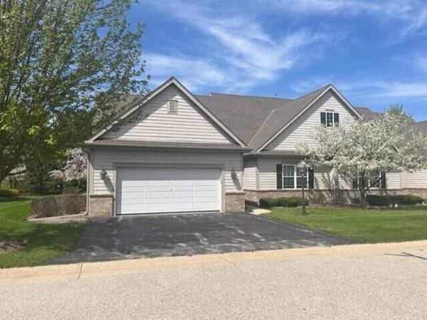 1793 Cedar Ridge Dr, Unit 215-1, Slinger, WI 53086