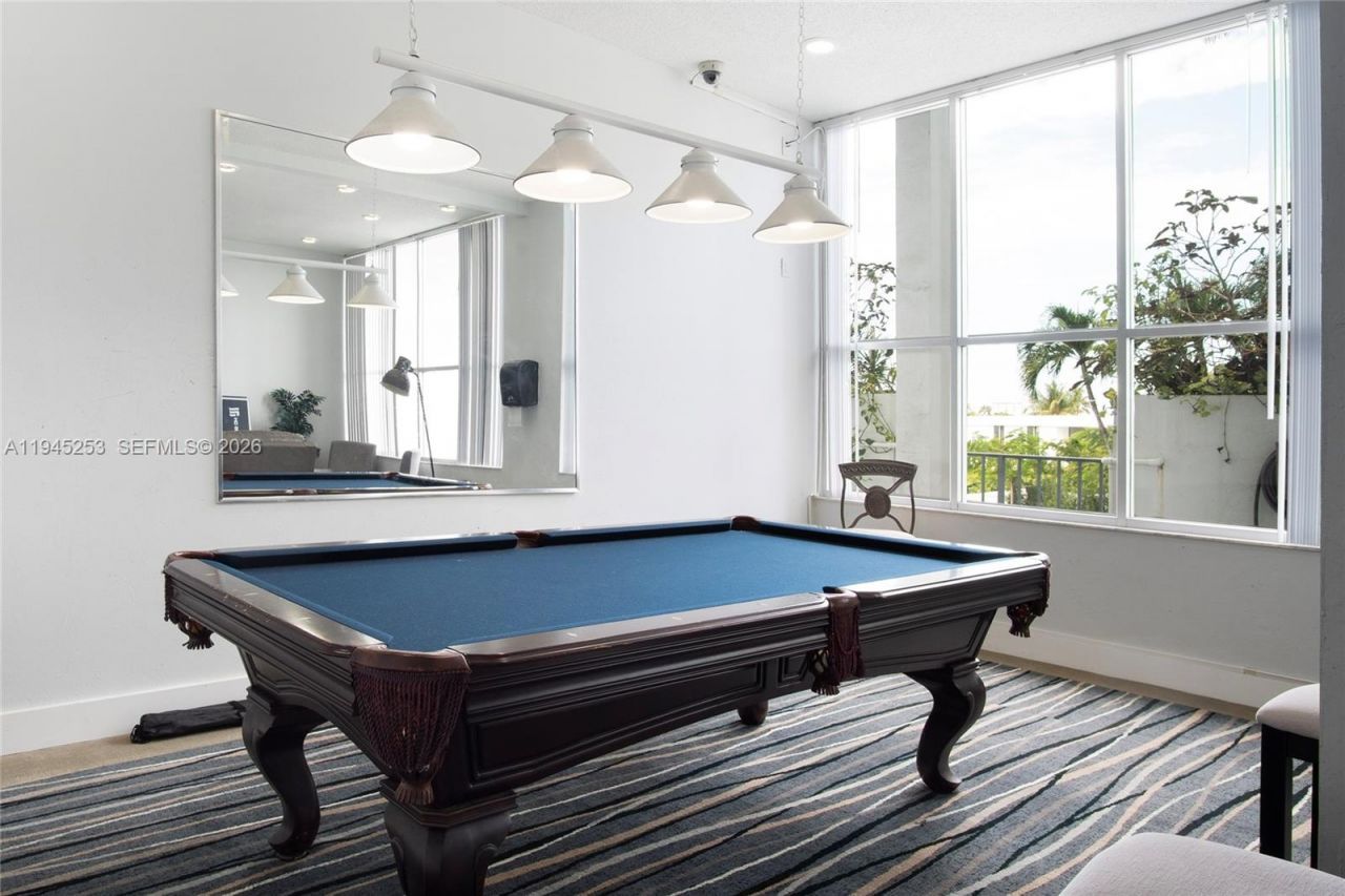 11930 N Bayshore Dr , Unit 609, North Miami, FL 33181 Photo