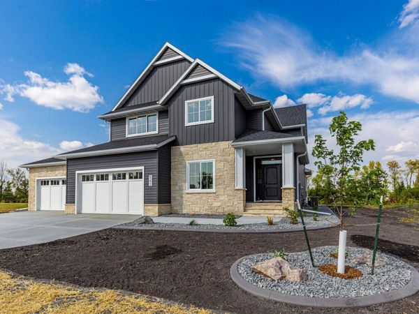 5615 31st Street S, Fargo, ND 58104