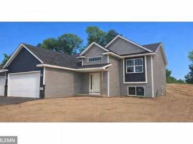 1063 NE Bellaire Boulevard NW, Isanti, MN 55040