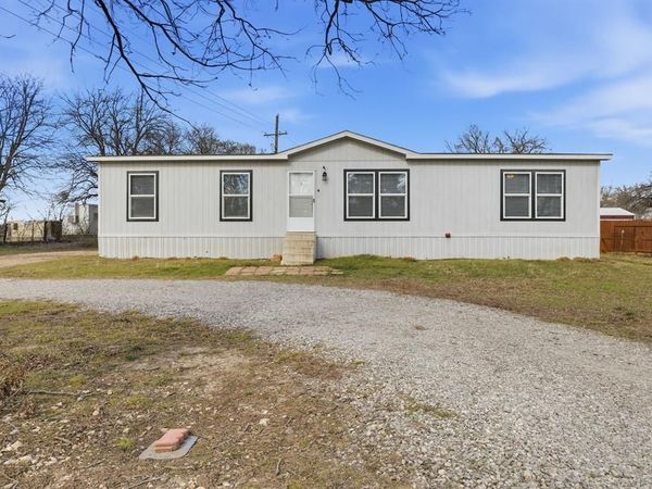 350 County Road 4905, Trenton, TX 75490