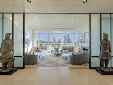 2430 Victory Park Lane, Unit 3001, Dallas, TX 75219