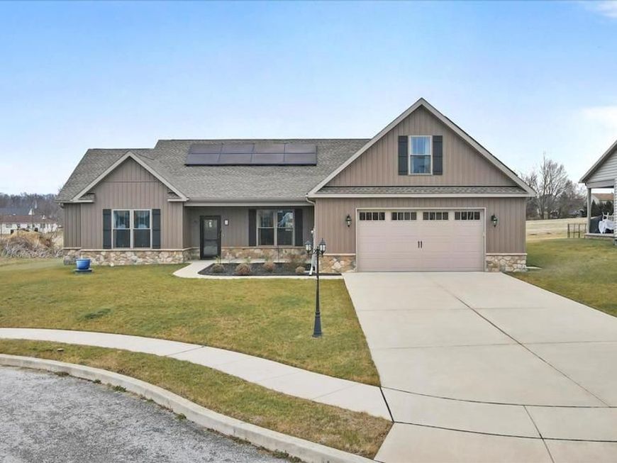 41 Smith Circle, Littlestown, PA 17340 Main Photo