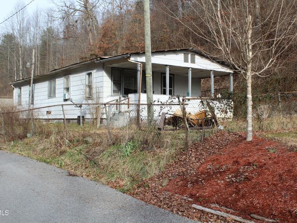 3179 Ely Pucketts Creek Road, Pennington Gap, VA 24277