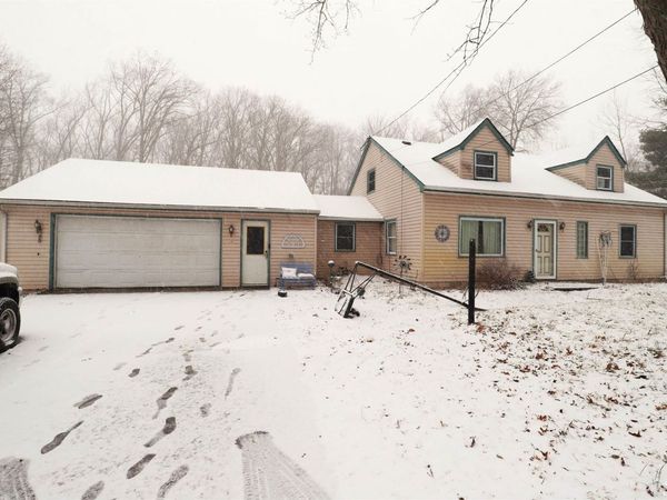 4940 Onway Drive, Ottawa Lake, MI 49267