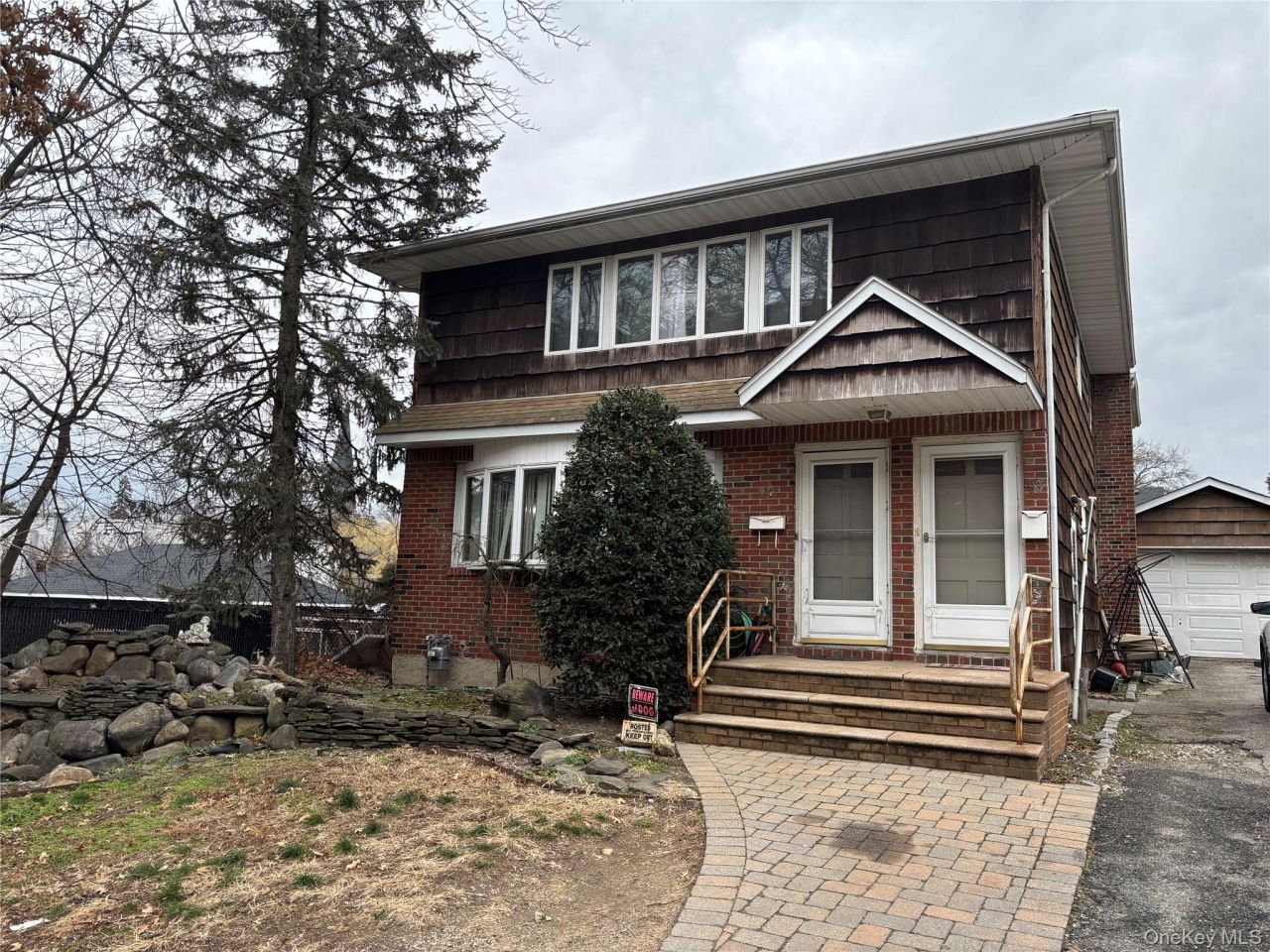 90 Madison Avenue, Westbury, NY 11590 Main Photo
