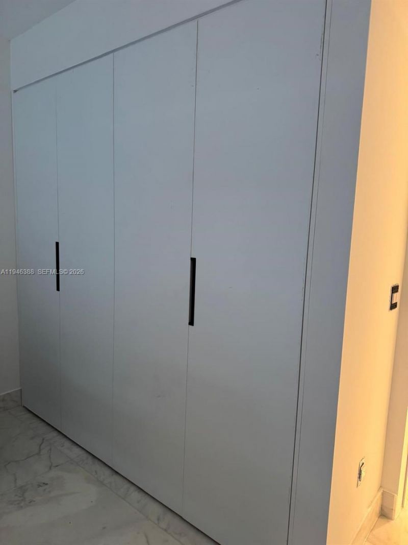 1010 Brickell Ave , Unit 1905, Miami, FL 33131 Photo