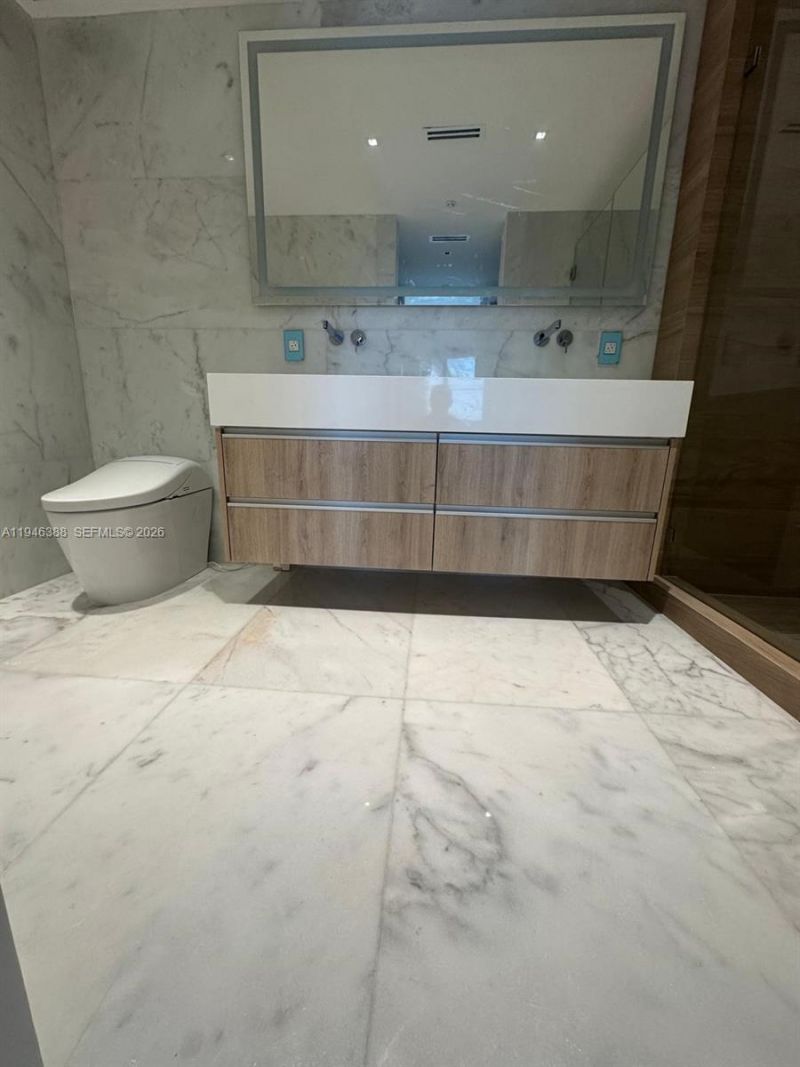 1010 Brickell Ave , Unit 1905, Miami, FL 33131 Photo