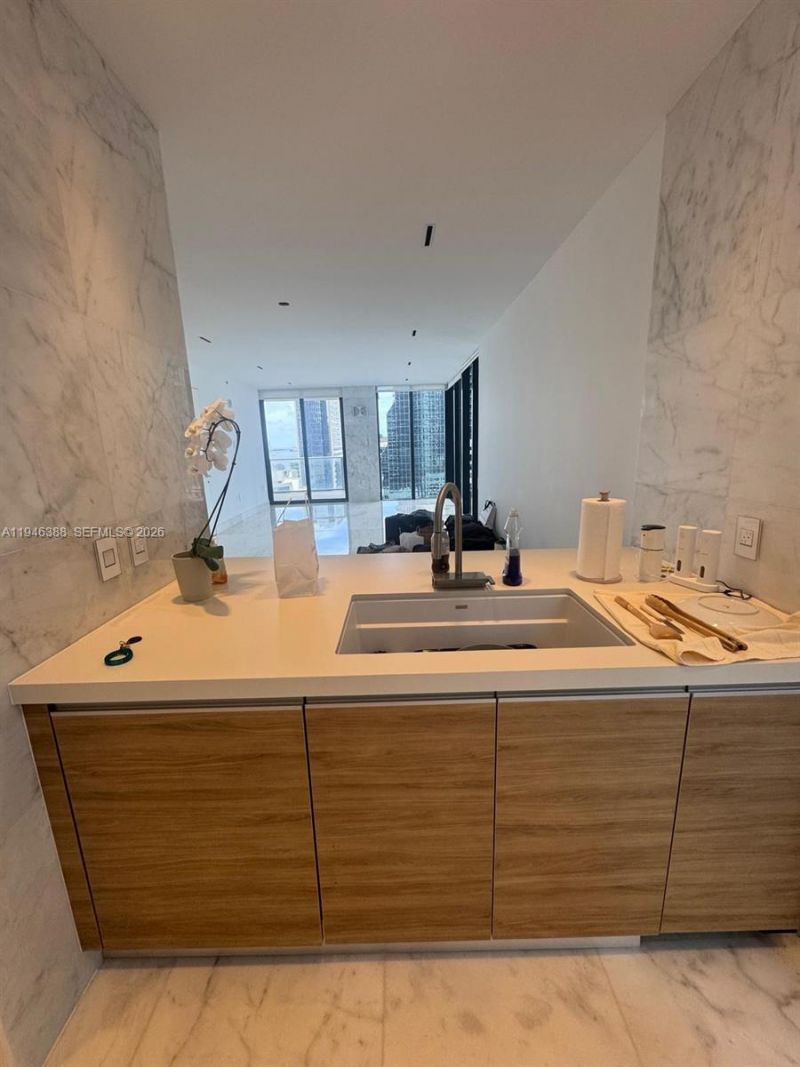 1010 Brickell Ave , Unit 1905, Miami, FL 33131 Photo