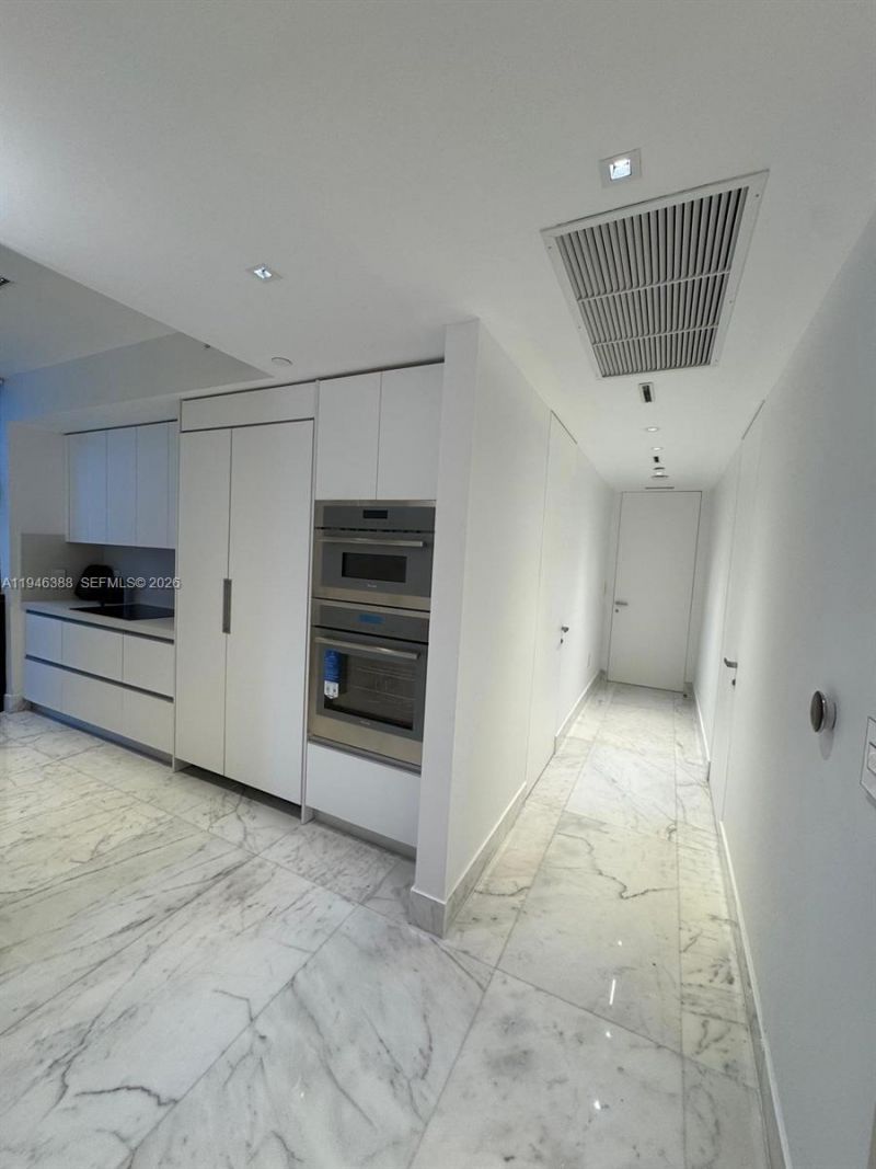 1010 Brickell Ave , Unit 1905, Miami, FL 33131 Photo