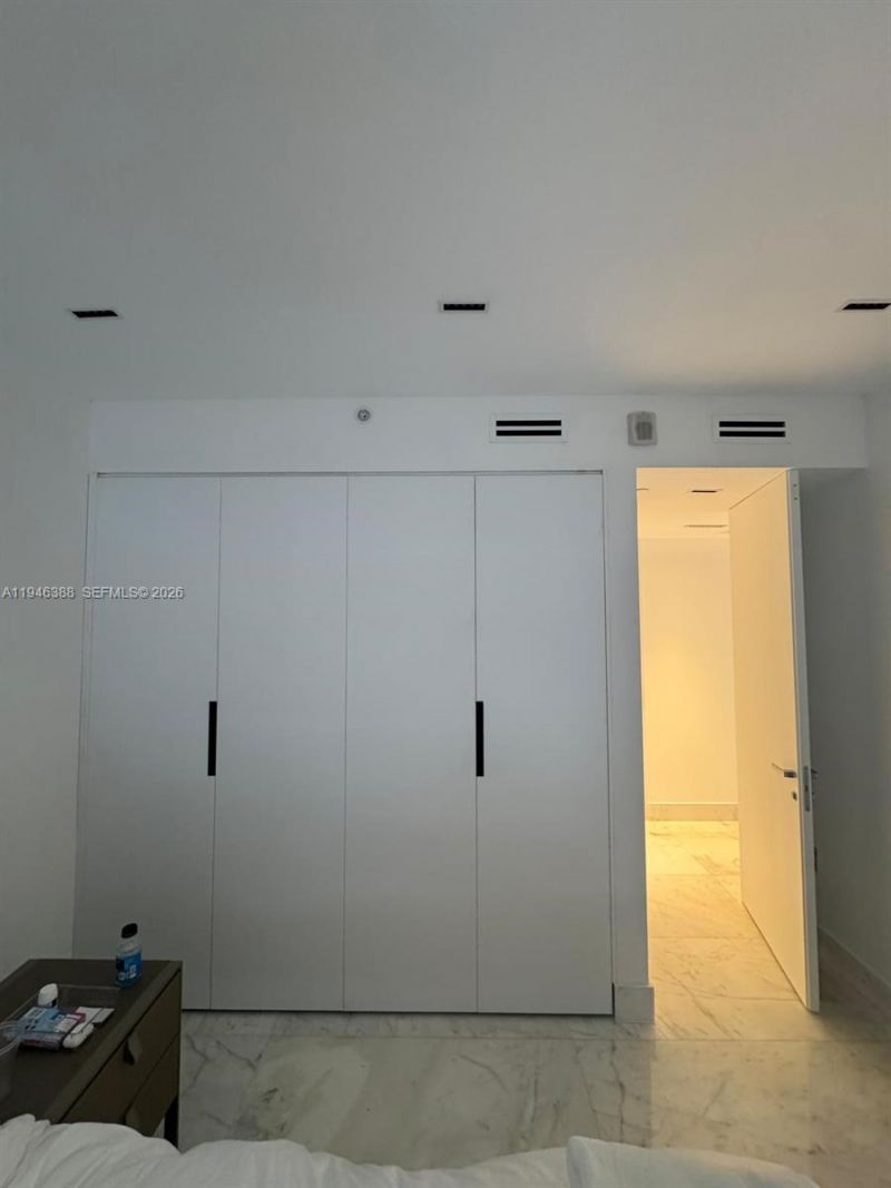 1010 Brickell Ave , Unit 1905, Miami, FL 33131 Photo