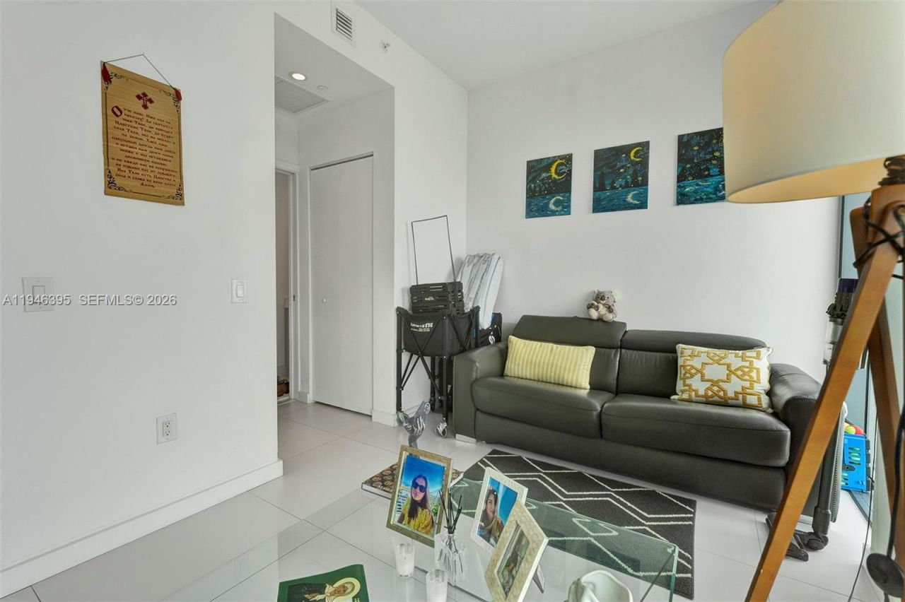 501 NE 31 , Unit 4305, Miami, FL 33137 Photo