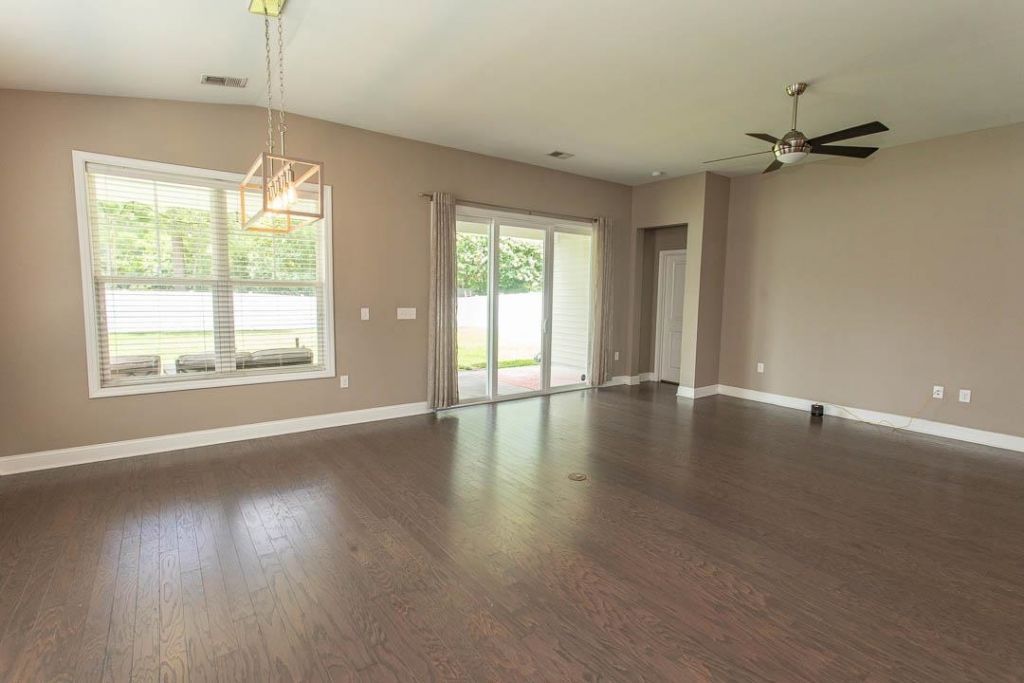 372 Firenze Loop Photo 10