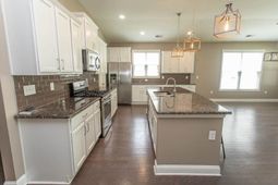 372 Firenze Loop photo 4