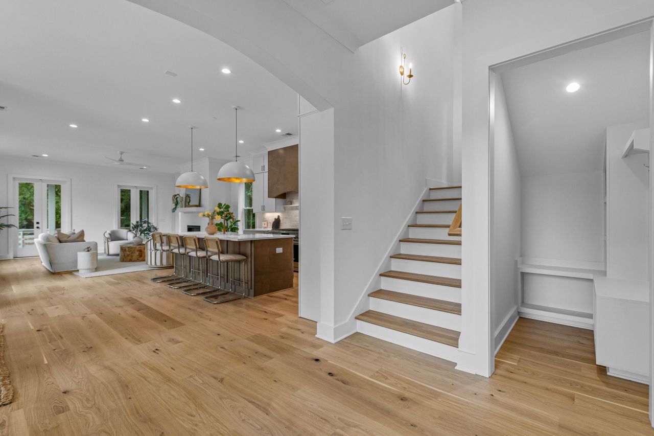 215 Marion Avenue Photo 17