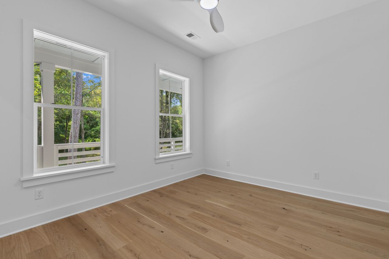 215 Marion Avenue Photo 19