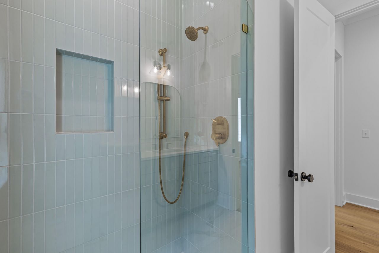 215 Marion Avenue Photo 23