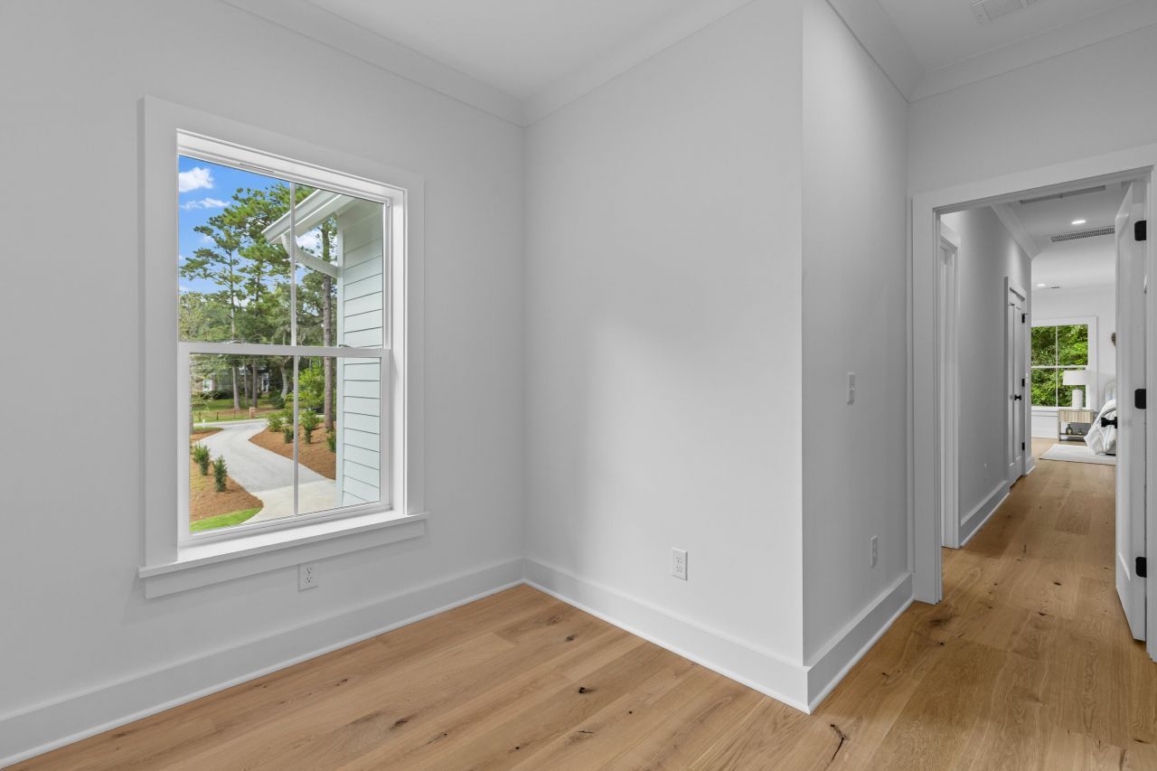 215 Marion Avenue Photo 25