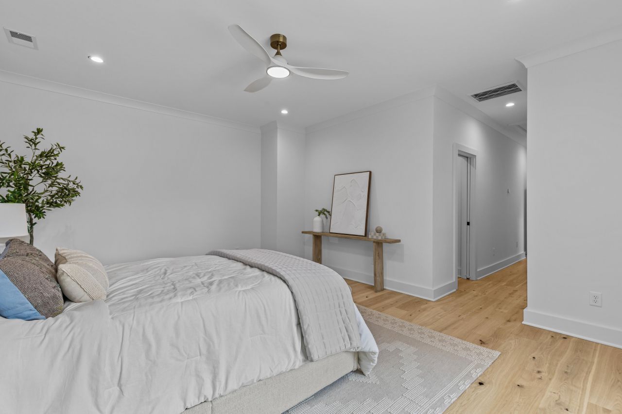 215 Marion Avenue Photo 28