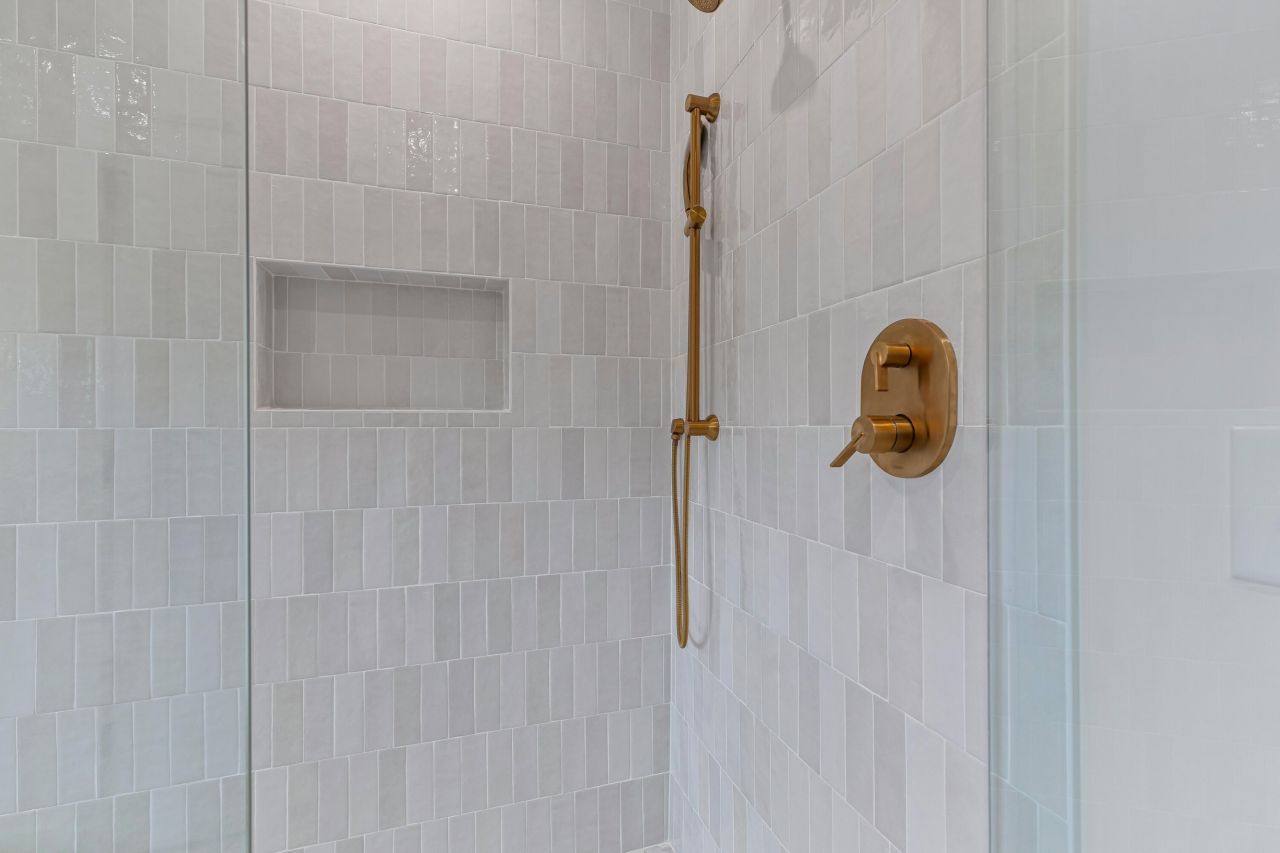 215 Marion Avenue Photo 32