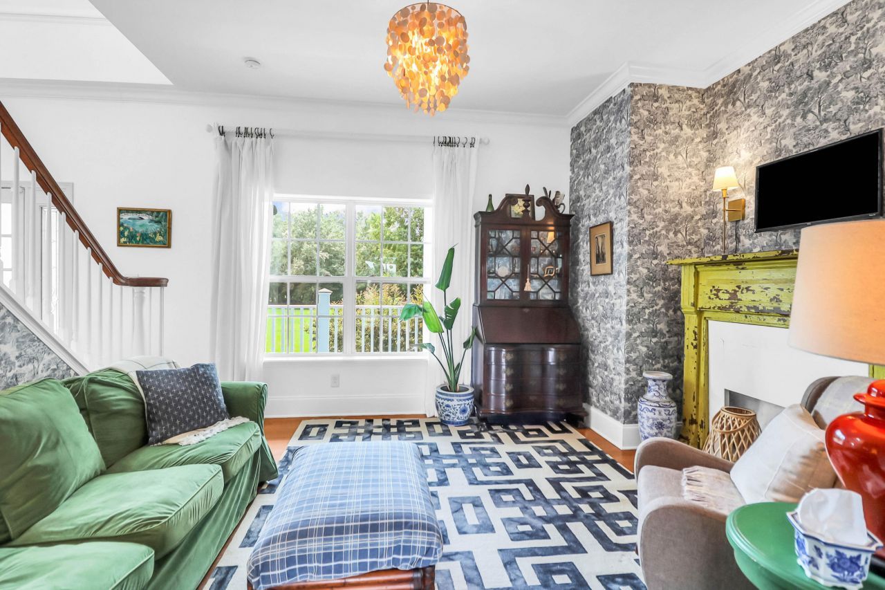 4760 Walking Horse Road Photo 8