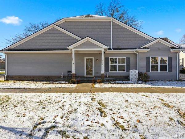1710 Carlisle Street, Howell, MI 48855