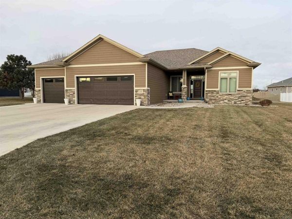 115 ROTTUNDA WAY, South Sioux City, NE 68776