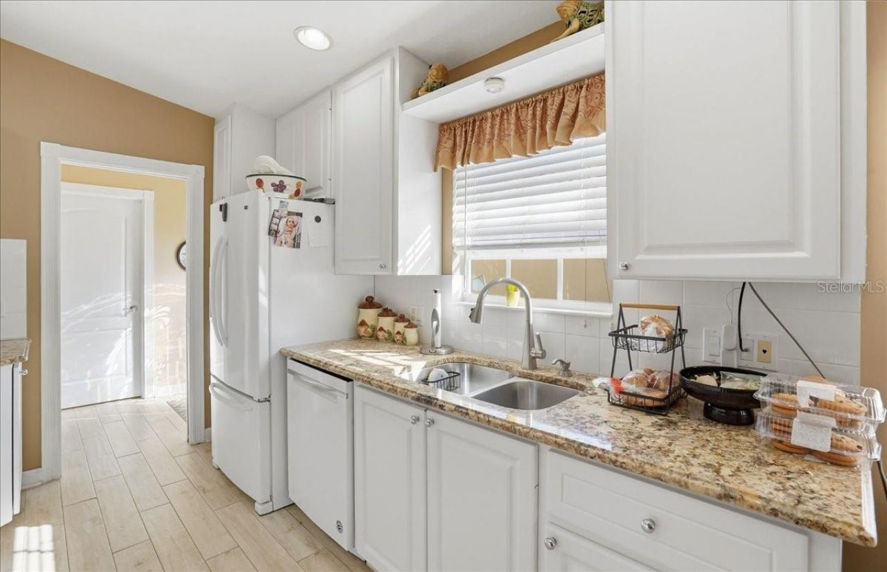 5546 Modena Place, Sarasota, FL 34238 Photo