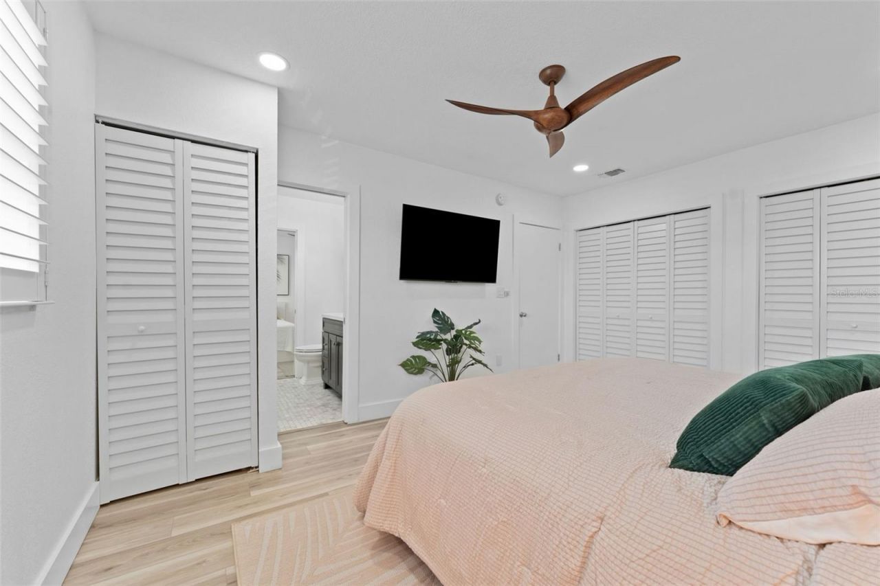 8806 Bay Pointe Drive, Unit 206, Tampa, FL 33615 Photo