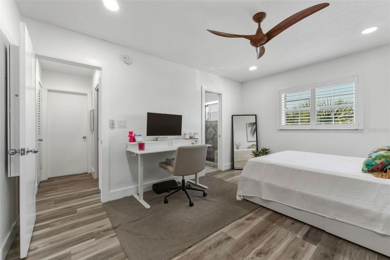 8806 Bay Pointe Drive, Unit 206, Tampa, FL 33615 Photo