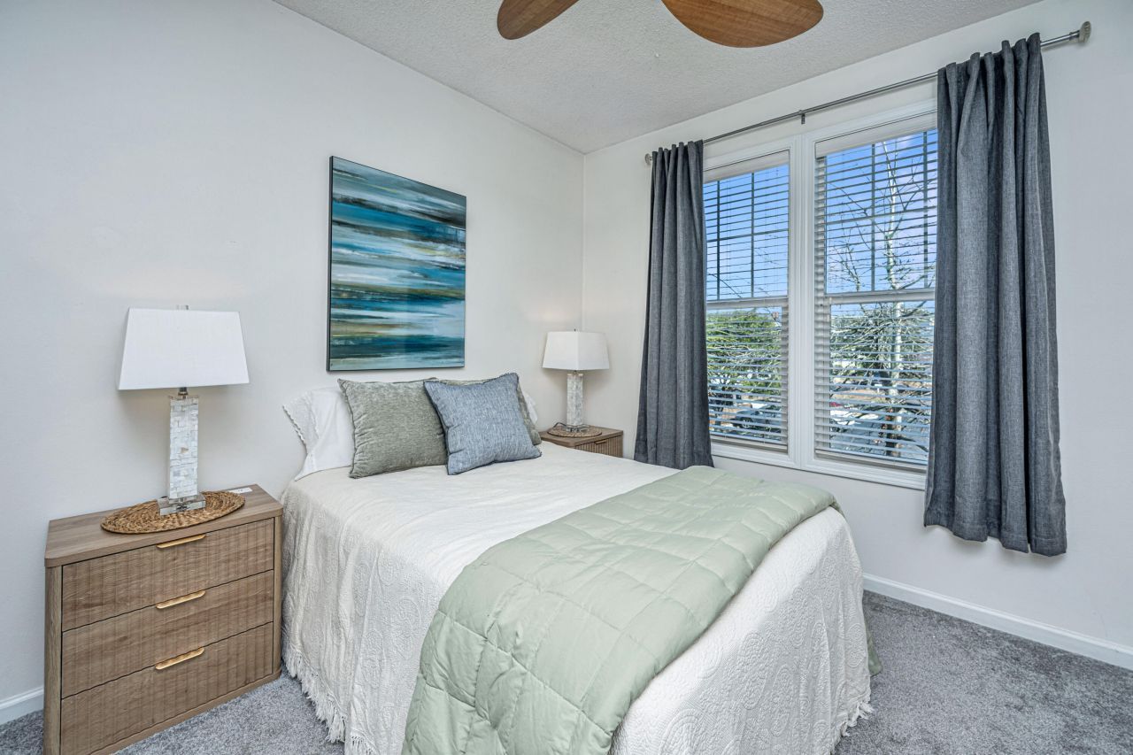 1421 Rosewood Lane Photo 15