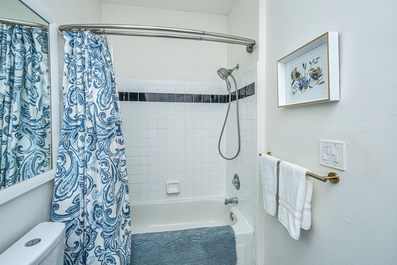 1421 Rosewood Lane Photo 26