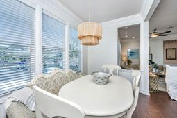 1421 Rosewood Lane photo 4