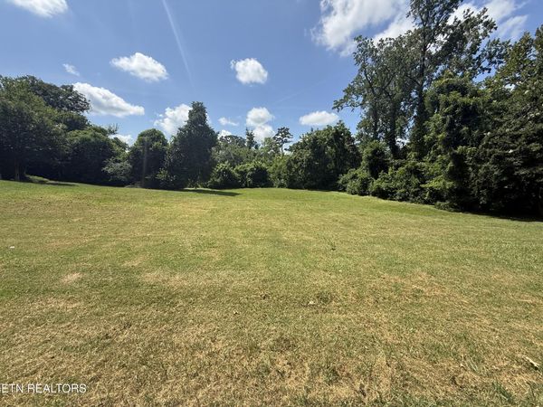 308 Ross Springs Drive, Maryville, TN 37803