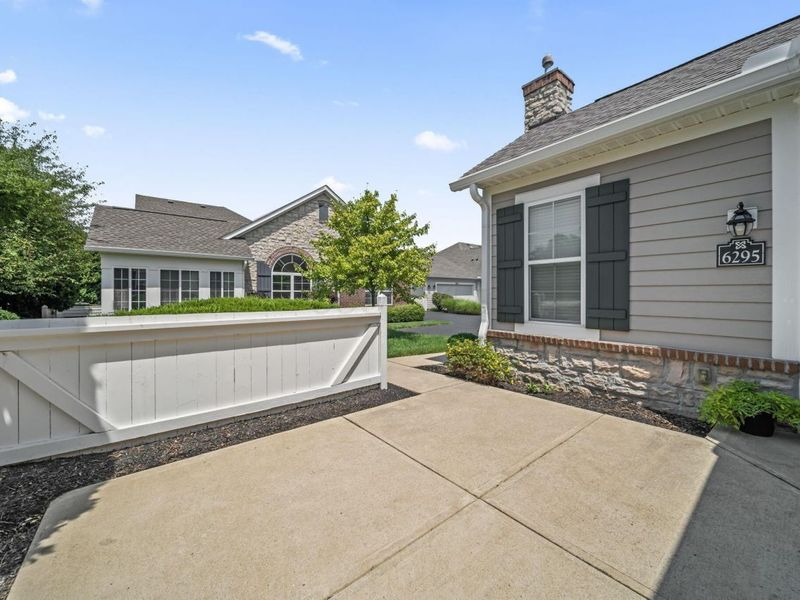 6295 Donegan Way, Dublin, OH 43016 Photo 1