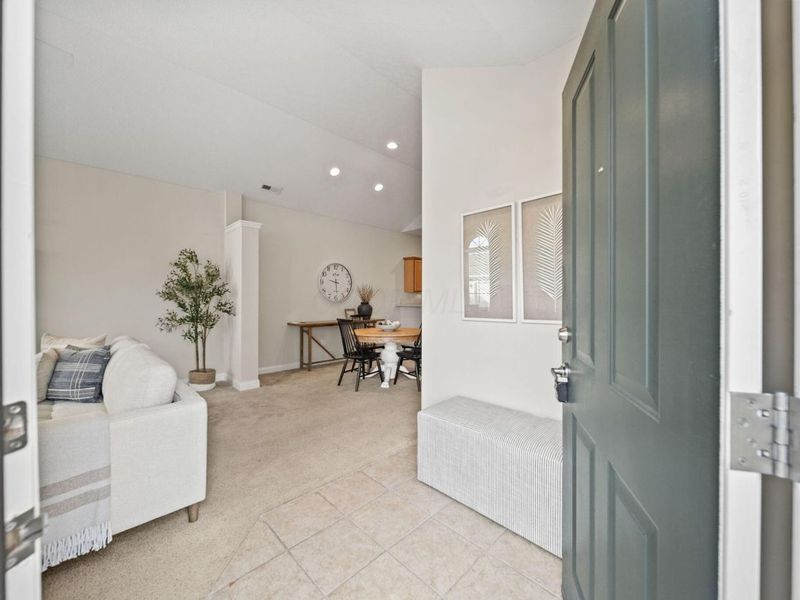 6295 Donegan Way, Dublin, OH 43016 Photo 3