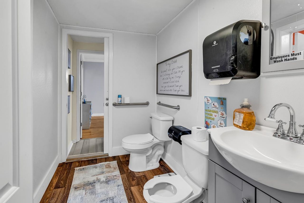 3290 Highway 319 E Photo 9