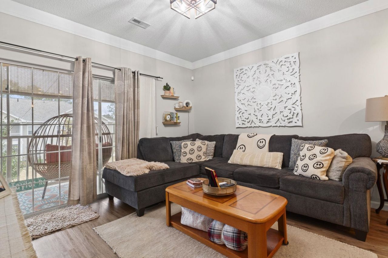 4209 Sweetwater Blvd. Photo 11